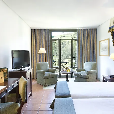Otel De Cangas De Onis 4*
