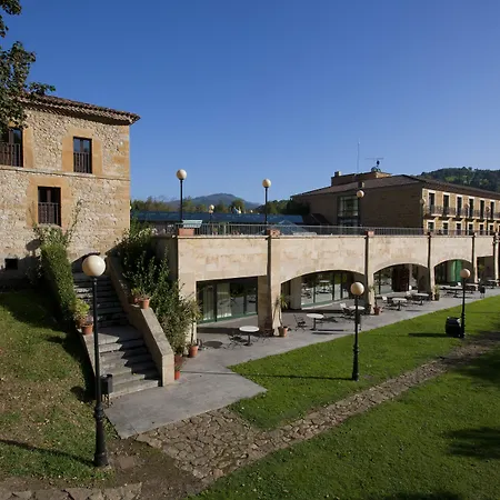 De Cangas De Onis 4*