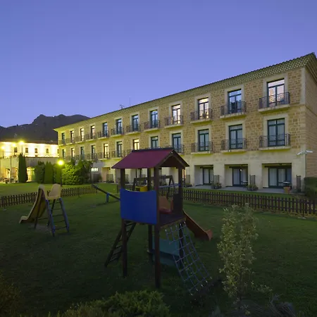 De Cangas De Onis 4*