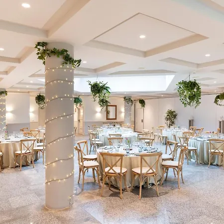 De Cangas De Onis 호텔 4*