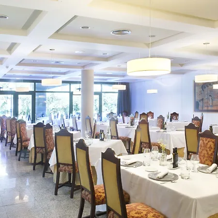 坎加斯德奥尼斯旅馆 酒店 Villanueva de Cangas de Onis