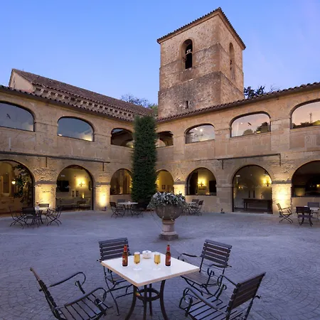 호텔 De Cangas De Onis 4*