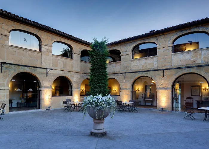 Hotel De Cangas De Onis 4*