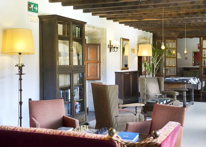 Hotel De Cangas De Onis 4*