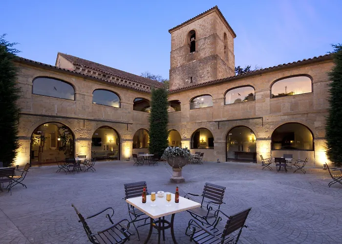 Hotel De Cangas De Onis 4*